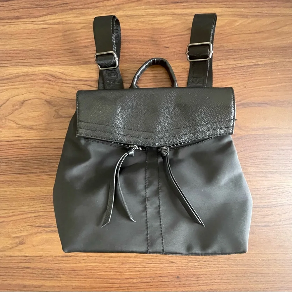 Botkier Backpack - Picture 3 of 5